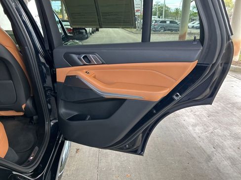 Used 2023 BMW X5 sDrive40i w/ M Sport Package image 32