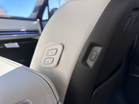 Certified 2025 Hyundai Santa Fe Calligraphy image 21