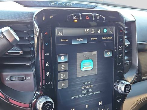 Used 2024 RAM 3500 Limited image 24