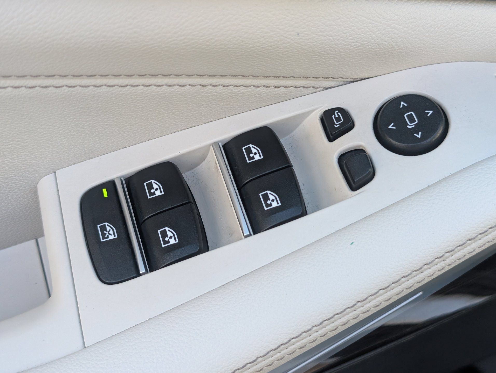 Used 2020 BMW X5 sDrive40i w/ Premium Package RWD image 19