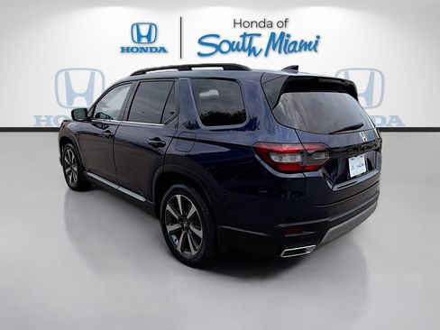 Certified 2024 Honda Pilot Touring image 5