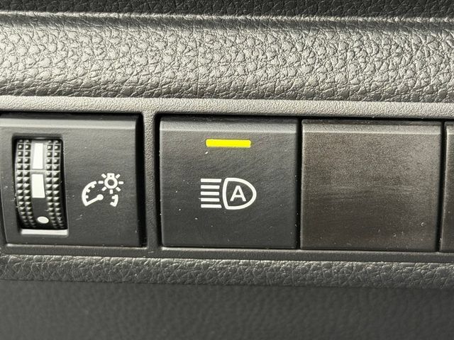 Certified 2025 Toyota Corolla LE FWD image 36