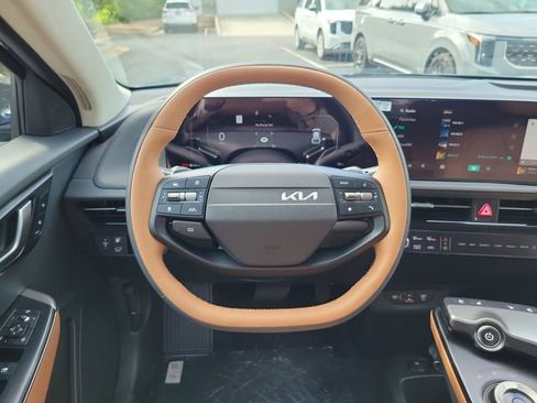 New 2026 Kia EV6 Wind RWD image 10