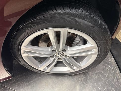 Used 2014 Volkswagen Passat 1.8T SE image 32