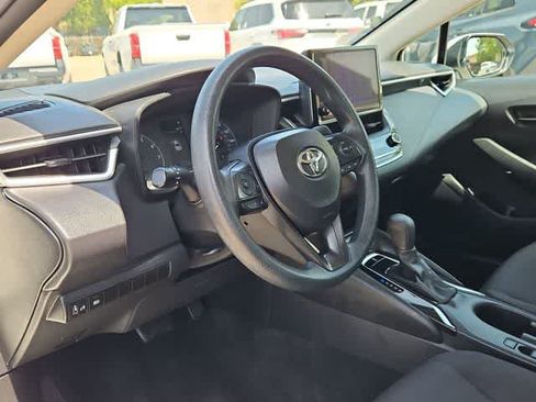 Used 2024 Toyota Corolla LE FWD image 10