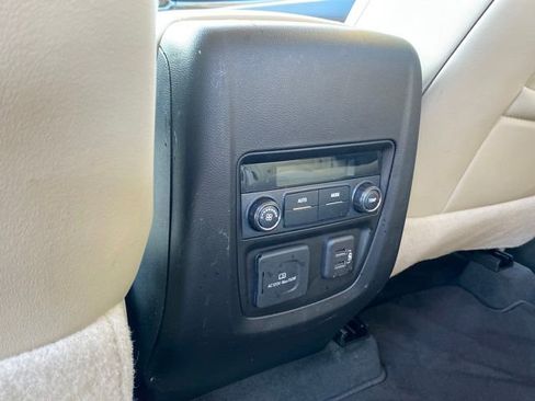 Used 2021 Buick Enclave Essence w/ Sound and Sites Package image 19