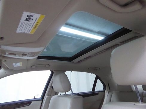 Used 2014 Mercedes-Benz E 350 4MATIC Sedan image 21