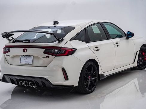 Used 2025 Honda Civic Type R image 11
