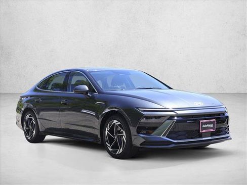 Certified 2026 Hyundai Sonata SEL FWD image 3