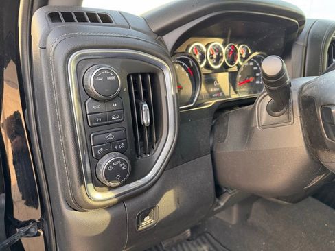 Used 2020 Chevrolet Silverado 1500 LT w/ All-Star Edition image 12