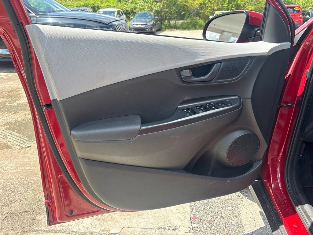 Used 2020 Hyundai Kona SEL AWD/4WD image 10