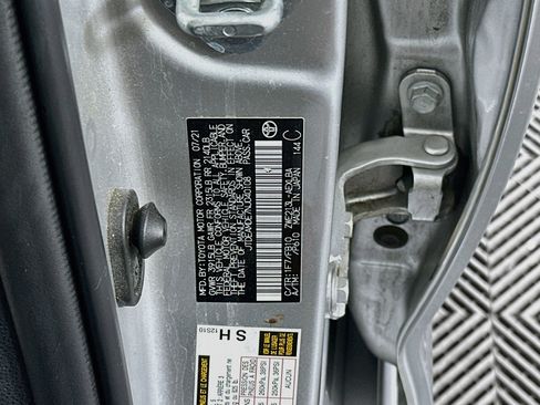 Used 2022 Toyota Corolla LE w/ Carpet Mat Package (TMS) FWD image 12