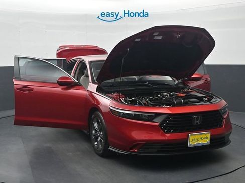 Used 2023 Honda Accord EX image 36