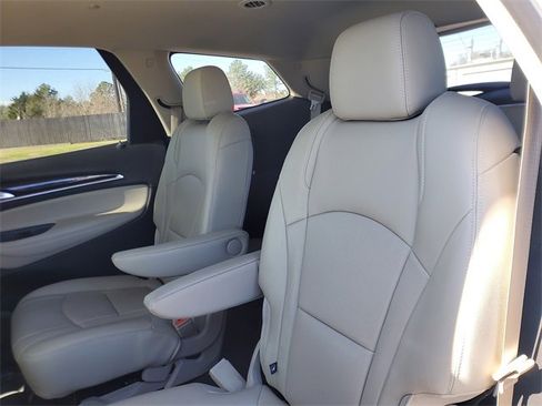 Used 2020 Buick Enclave Essence w/ Sound and Sites Package image 10