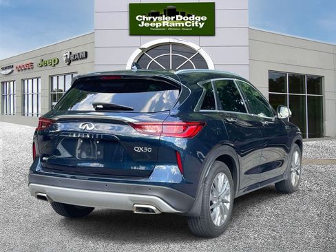 Used 2023 INFINITI QX50 Luxe AWD/4WD image 6