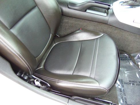 Used 2008 Saturn Sky w/ Premium Trim Package RWD image 11