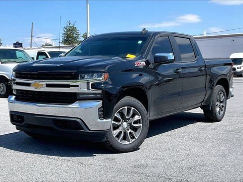 Used 2021 Chevrolet Silverado 1500 LT w/ Z71 Off-Road Package AWD/4WD image 2