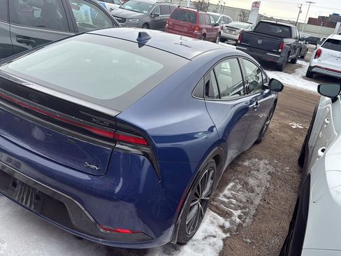 Used 2024 Toyota Prius XLE image 8