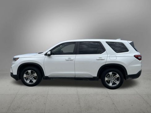 Used 2025 Honda Pilot EX-L image 9
