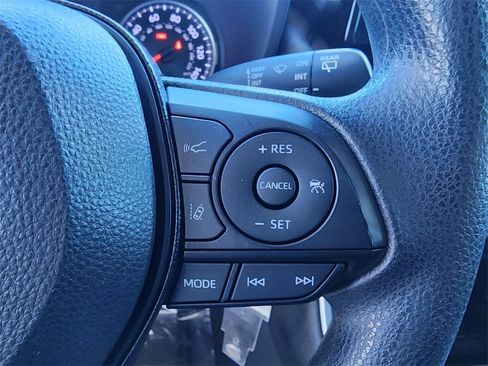 Used 2020 Toyota RAV4 LE image 43