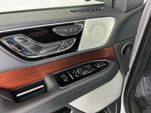 Used 2023 Lincoln Navigator L Reserve w/ Equipment Group 201A AWD/4WD image 15