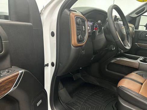 Used 2023 Chevrolet Silverado 2500 High Country w/ Z71 Off-Road Package image 30