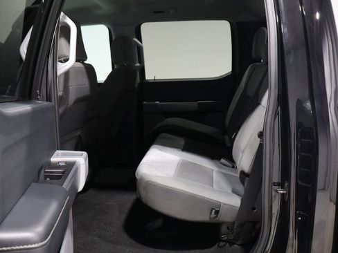 Used 2023 Ford F150 XLT w/ Max Trailer Tow Package image 19