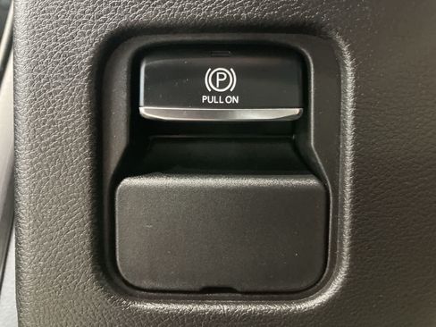 Used 2024 Jeep Wagoneer Series III AWD/4WD image 16