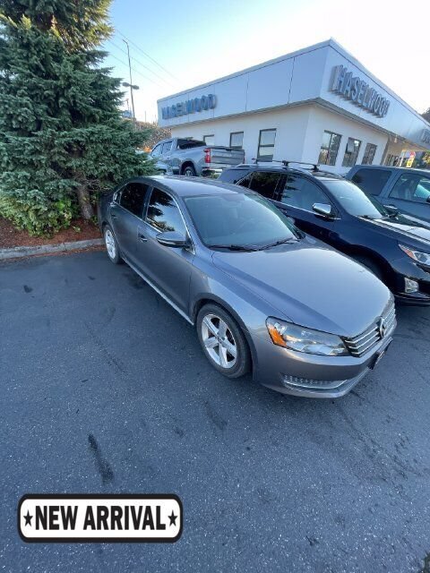 Used 2012 Volkswagen Passat 2.5 SE FWD image 1