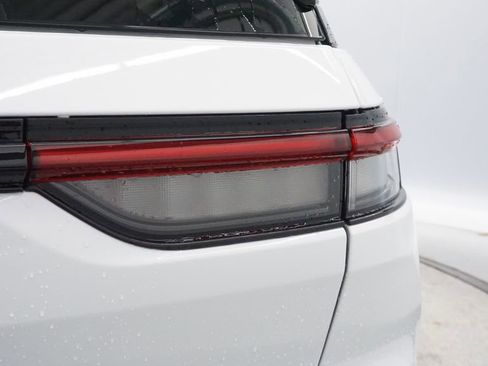 New 2026 Jeep Grand Cherokee Limited AWD/4WD image 14