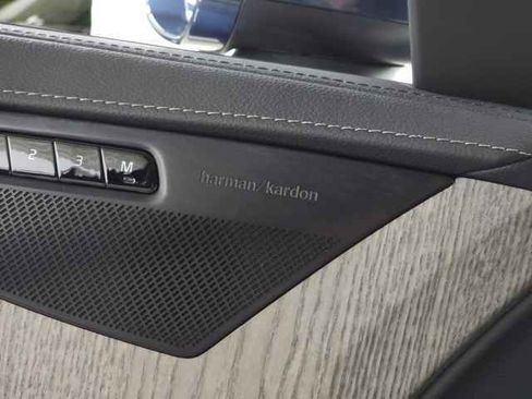 Used 2024 Volvo XC90 T8 Ultimate w/ Protection Package Premier image 40