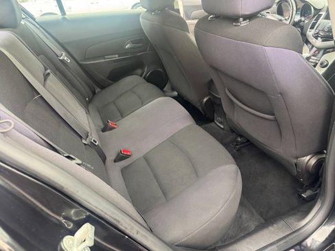 Used 2014 Chevrolet Cruze LT w/ Technology Package image 28