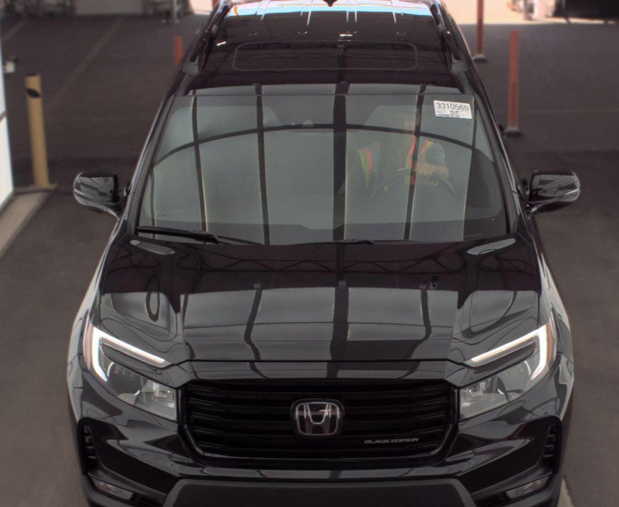 Used 2024 Honda Passport Black Edition image 2