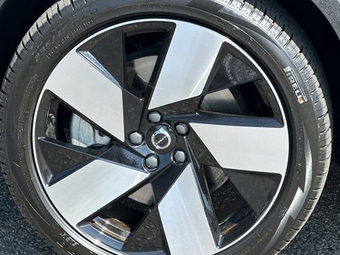 Certified 2023 Volvo C40 P8 Recharge Ultimate AWD/4WD image 33