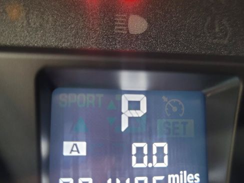 Used 2013 Subaru Crosstrek 2.0i Limited AWD/4WD image 17