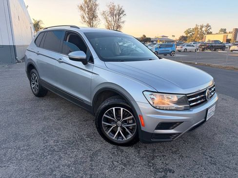Used 2021 Volkswagen Tiguan S FWD image 5