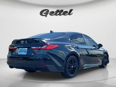 Certified 2025 Toyota Camry SE image 5