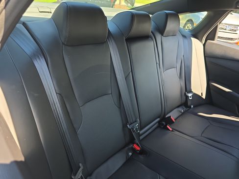 Used 2023 Honda Accord Sport image 12