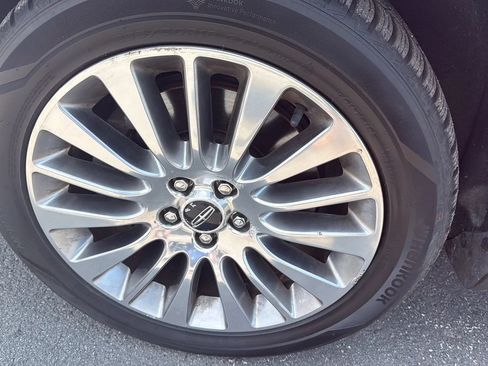 Used 2016 Lincoln MKC Reserve w/ Lincoln MKC Climate Package AWD/4WD image 5