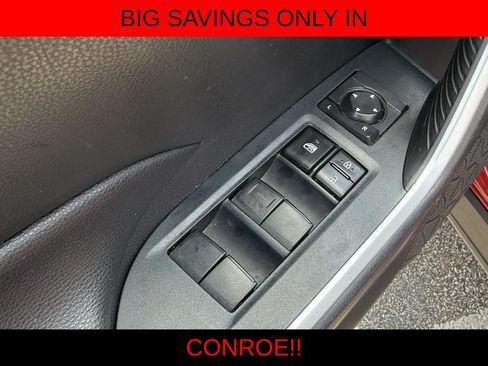 Used 2021 Toyota RAV4 LE AWD/4WD image 11