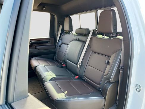 Used 2024 GMC Sierra 2500 Denali w/ Denali Reserve Package image 26