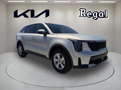 New 2026 Kia Sorento LX FWD image 1