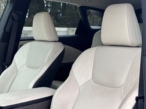 Certified 2024 Lexus RX 350 FWD w/ Technology Package image 29