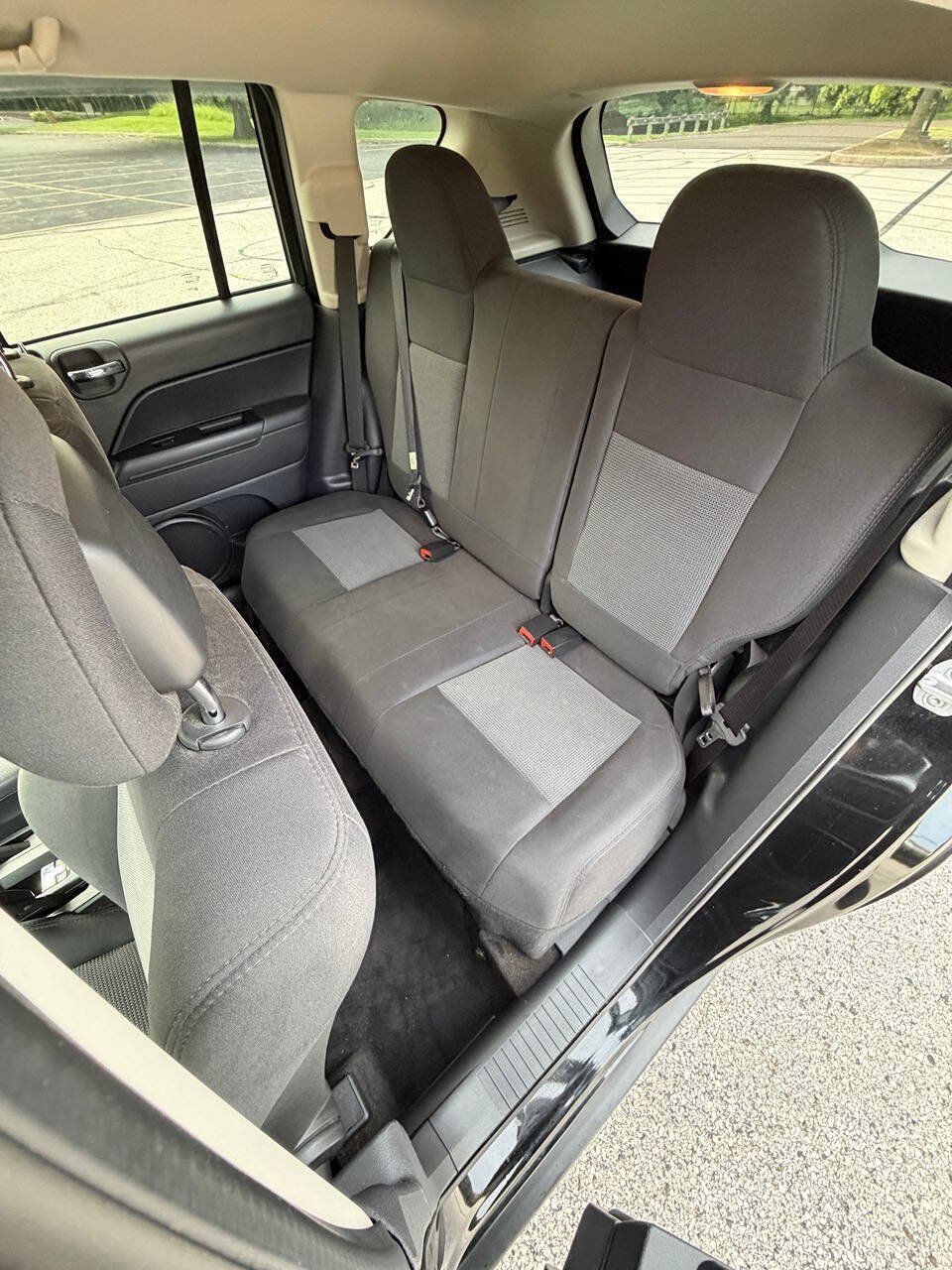 Used 2013 Jeep Compass Latitude AWD/4WD image 30
