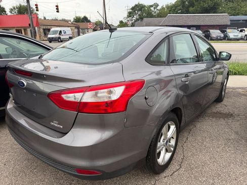 Used 2014 Ford Focus SE FWD image 9