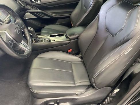 Used 2019 INFINITI Q60 3.0t Luxe w/ Cargo Package image 16