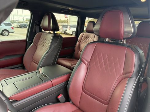 Certified 2025 INFINITI QX80 Autograph w/ Autograph Exterior Package image 7