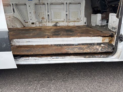 Used 2016 Mercedes-Benz Sprinter 144 Cargo image 20