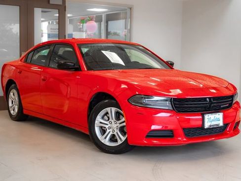 Used 2023 Dodge Charger SXT RWD image 6