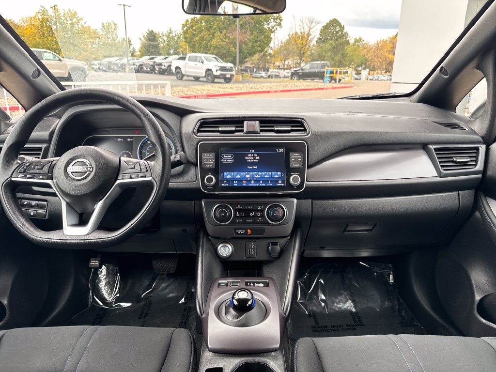 Used 2025 Nissan Leaf S FWD image 12